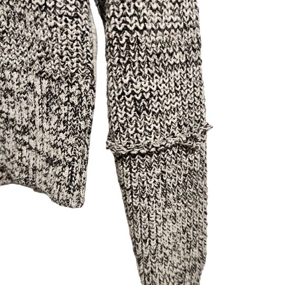Urban Outfitters Chunky Knit Sweater Medium Black White Grey Longsleeve Pullover - Picture 3 of 6